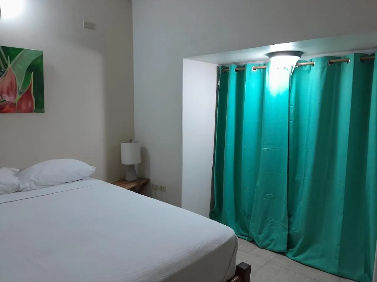 Ella'S Park View Townhouse Crown Point Daire 0*,  Trinidad ve Tobago